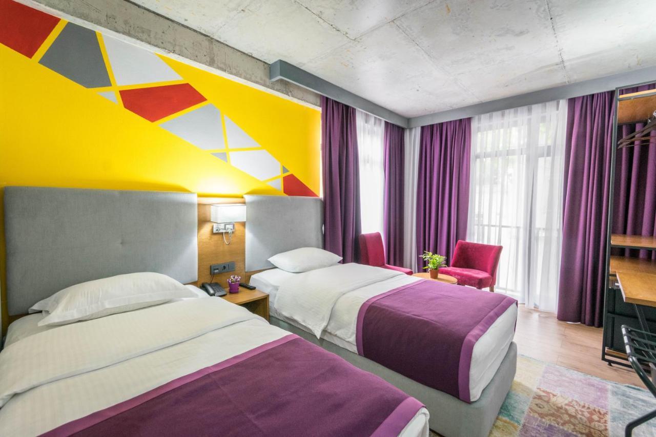 Hotel Adora تبليسي المظهر الخارجي الصورة