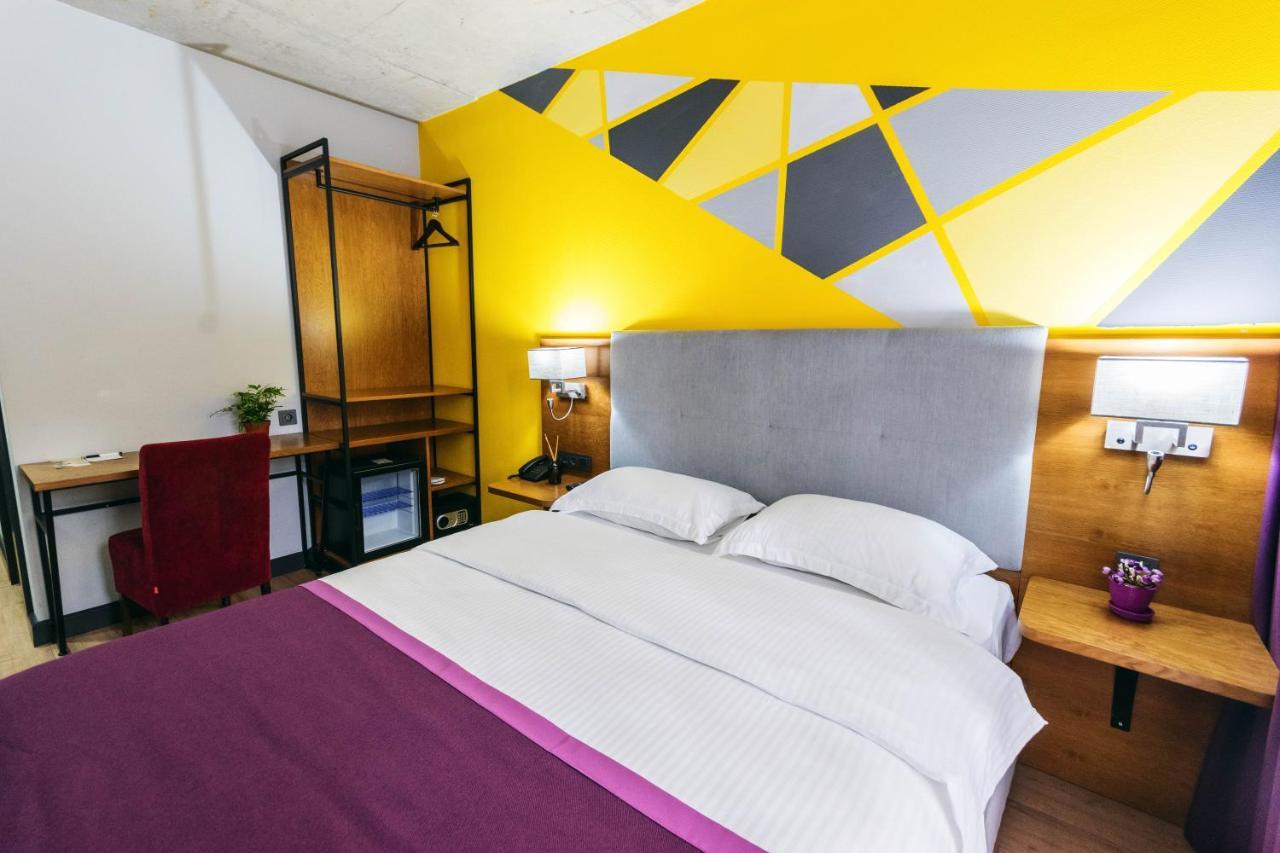 Hotel Adora تبليسي المظهر الخارجي الصورة