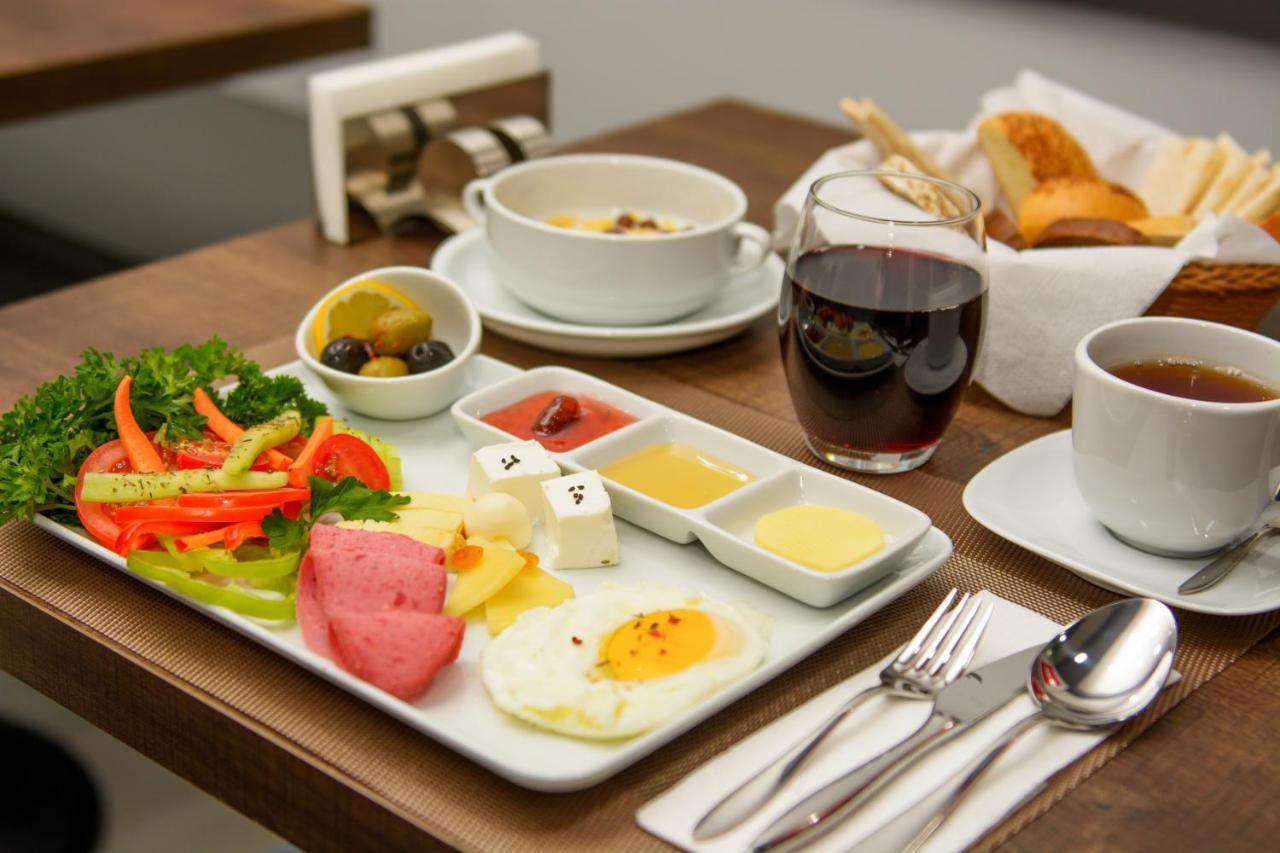 Hotel Adora تبليسي المظهر الخارجي الصورة